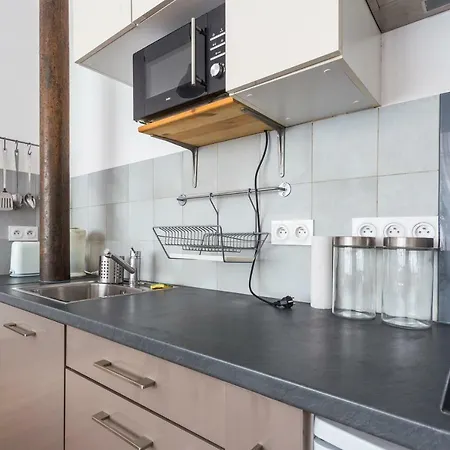 36sq Near Diderot/ledru-rollin * פריז